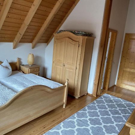 Gaestehaus Winzerhof Bader Heuchelheim-Klingen Exteriör bild