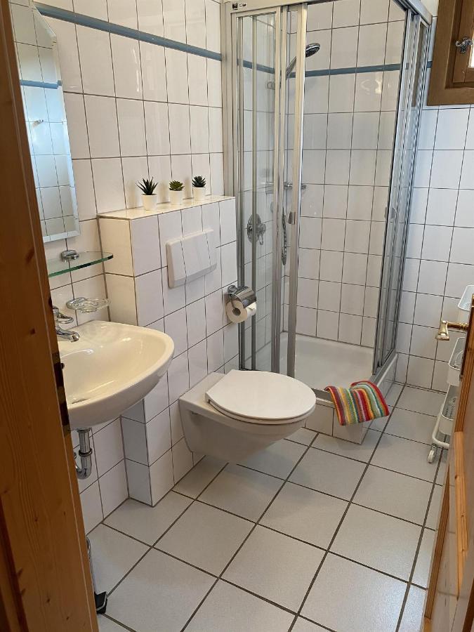 Gaestehaus Winzerhof Bader Heuchelheim-Klingen Exteriör bild