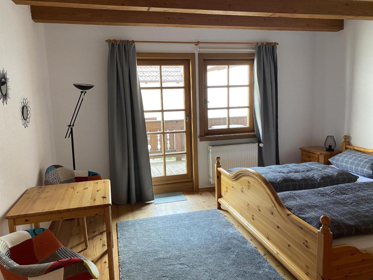 Gaestehaus Winzerhof Bader Heuchelheim-Klingen Exteriör bild
